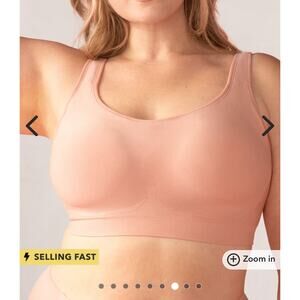 Shapermint Essentials Everyday Comfort Straps Wireless Shaping Bra